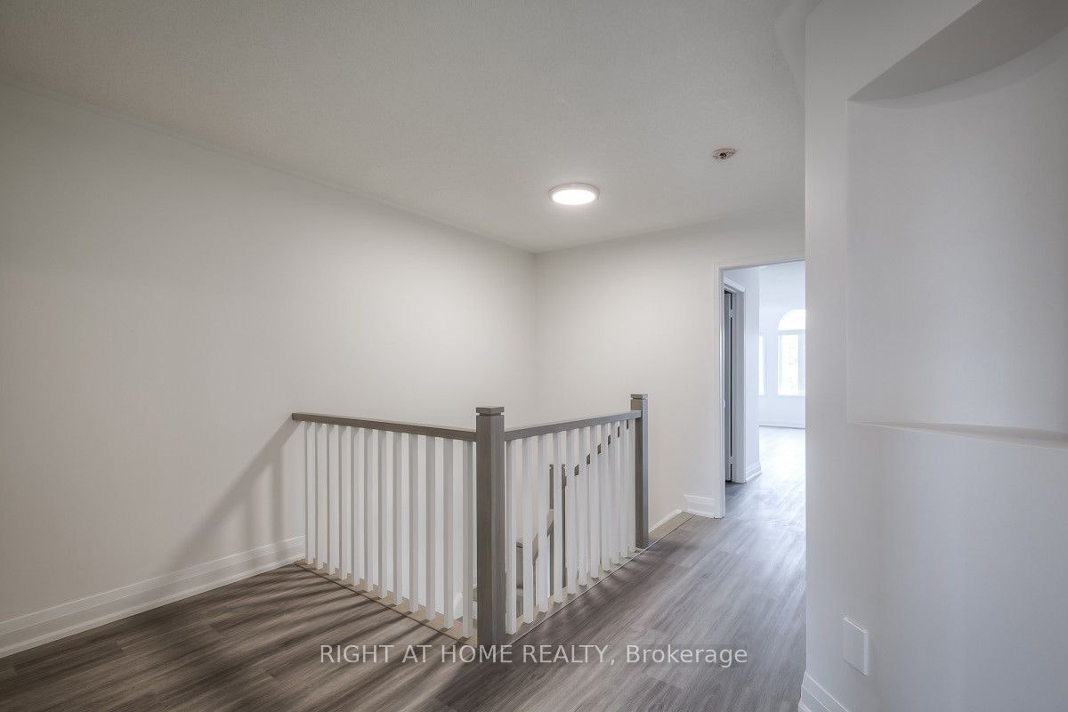 7401 Village Walk, Mississauga, ON, L5W 1X6 - 30