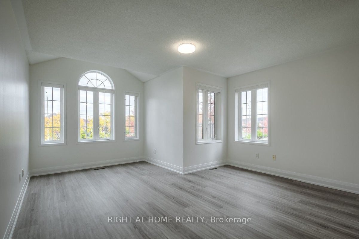 7401 Village Walk, Mississauga, ON, L5W 1X6 - 19
