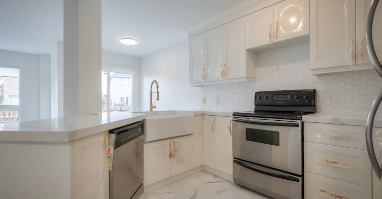 7401 Village Walk, Mississauga, ON, L5W 1X6 - 13