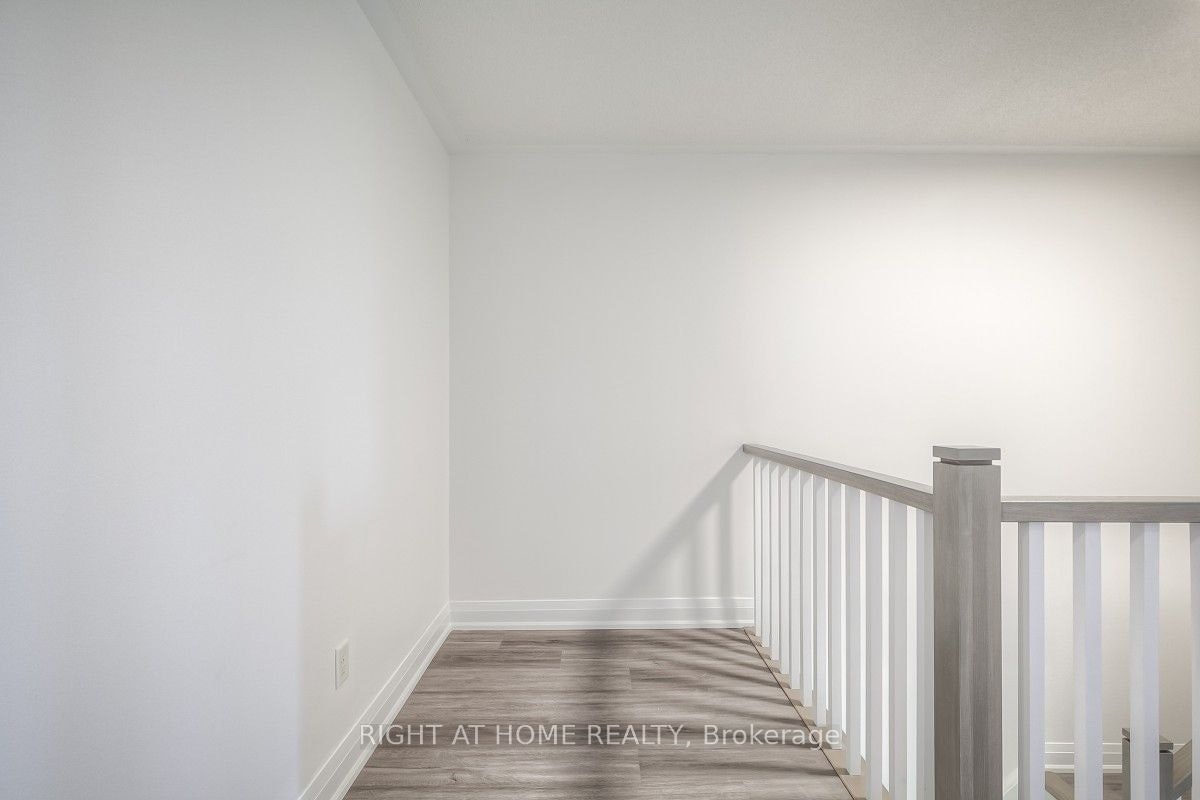 7401 Village Walk, Mississauga, ON, L5W 1X6 - 32