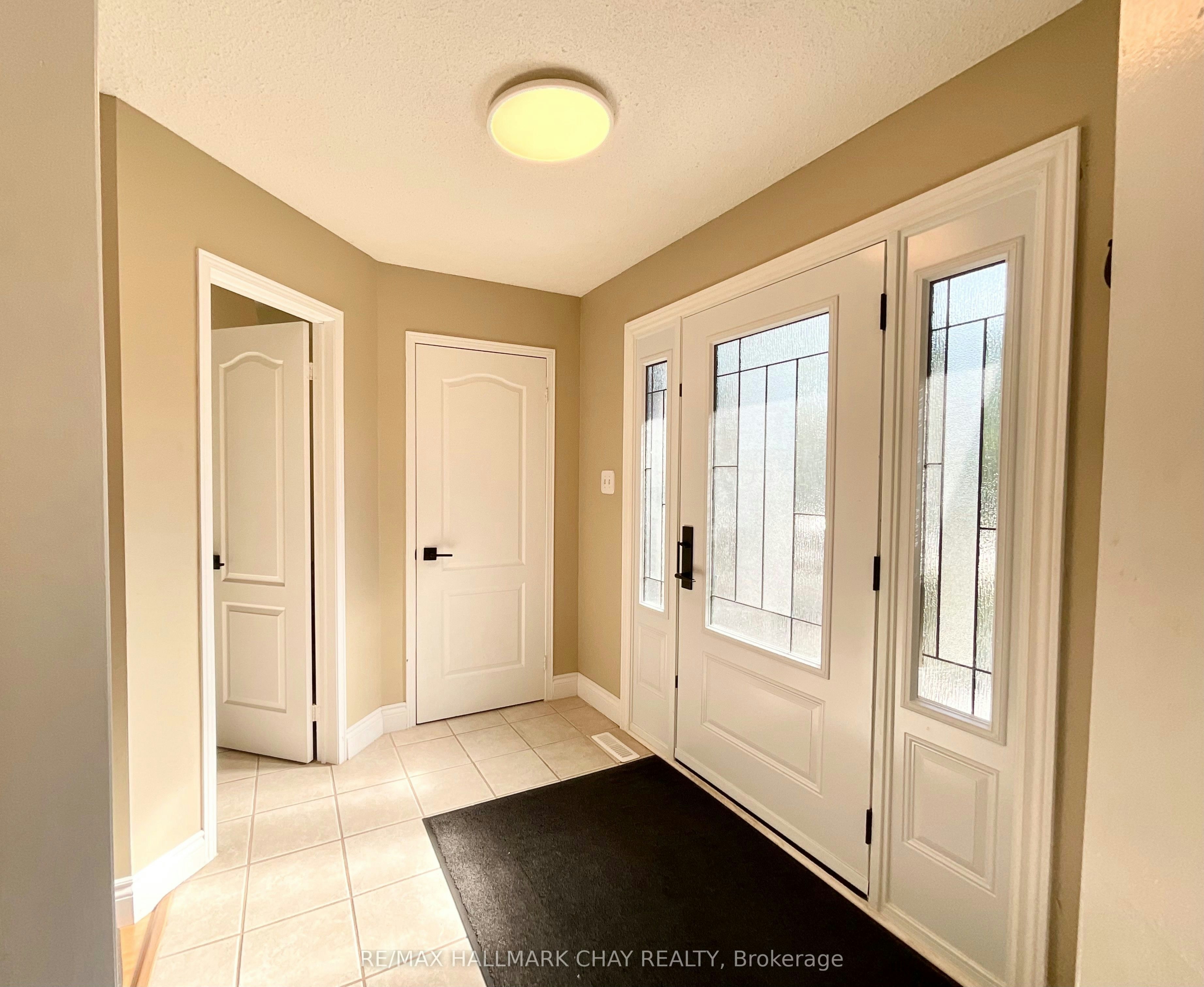 14 Gardenia Way, Caledon, ON, L7C 1B2 - 2