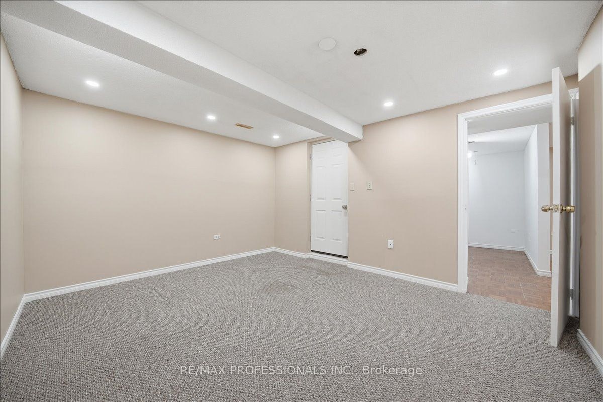 1708 Woodeden Drive, Mississauga, ON, L5H 3S5 - 20