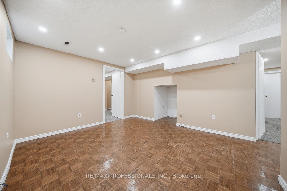 1708 Woodeden Drive, Mississauga, ON, L5H 3S5 - 24