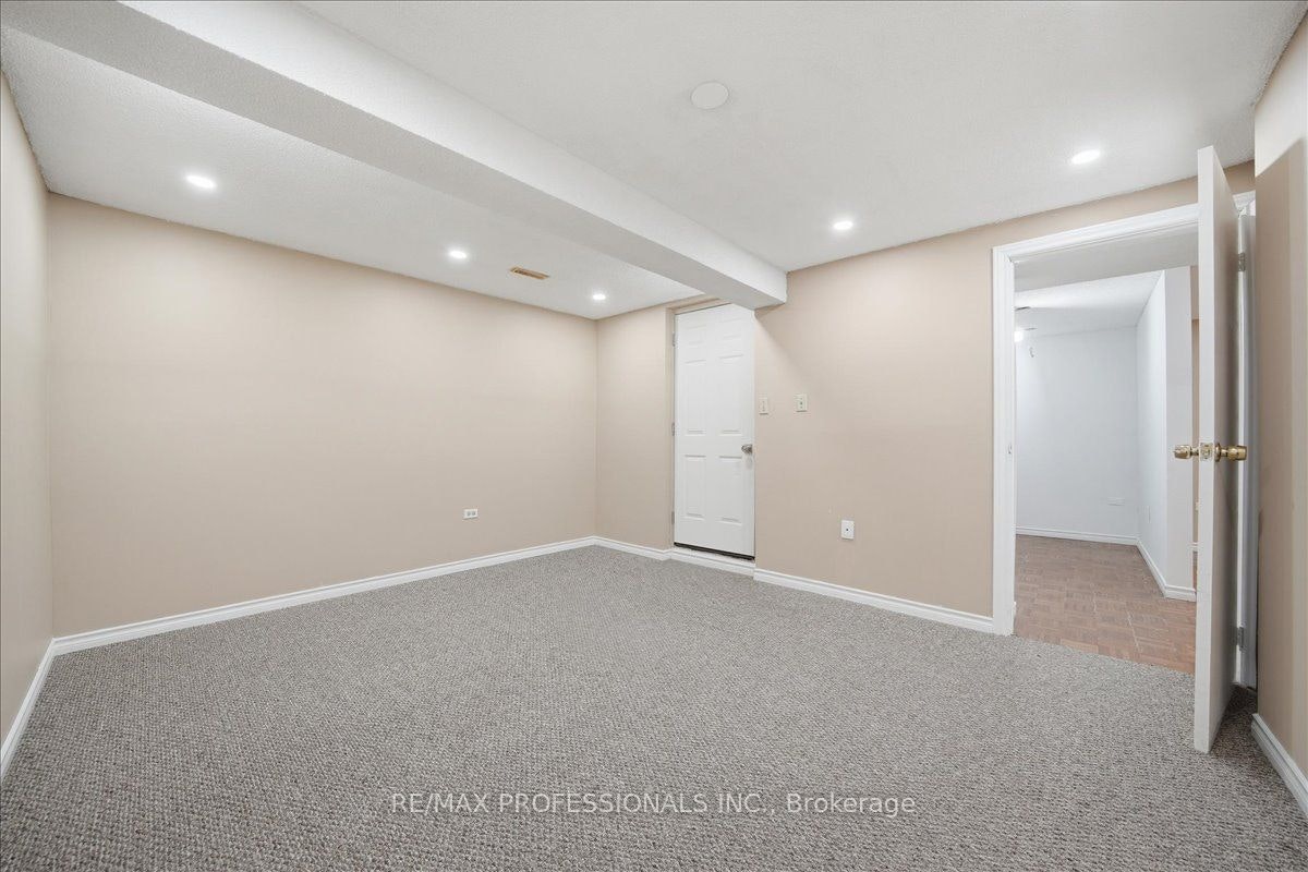 1708 Woodeden Drive, Mississauga, ON, L5H 3S5 - 19