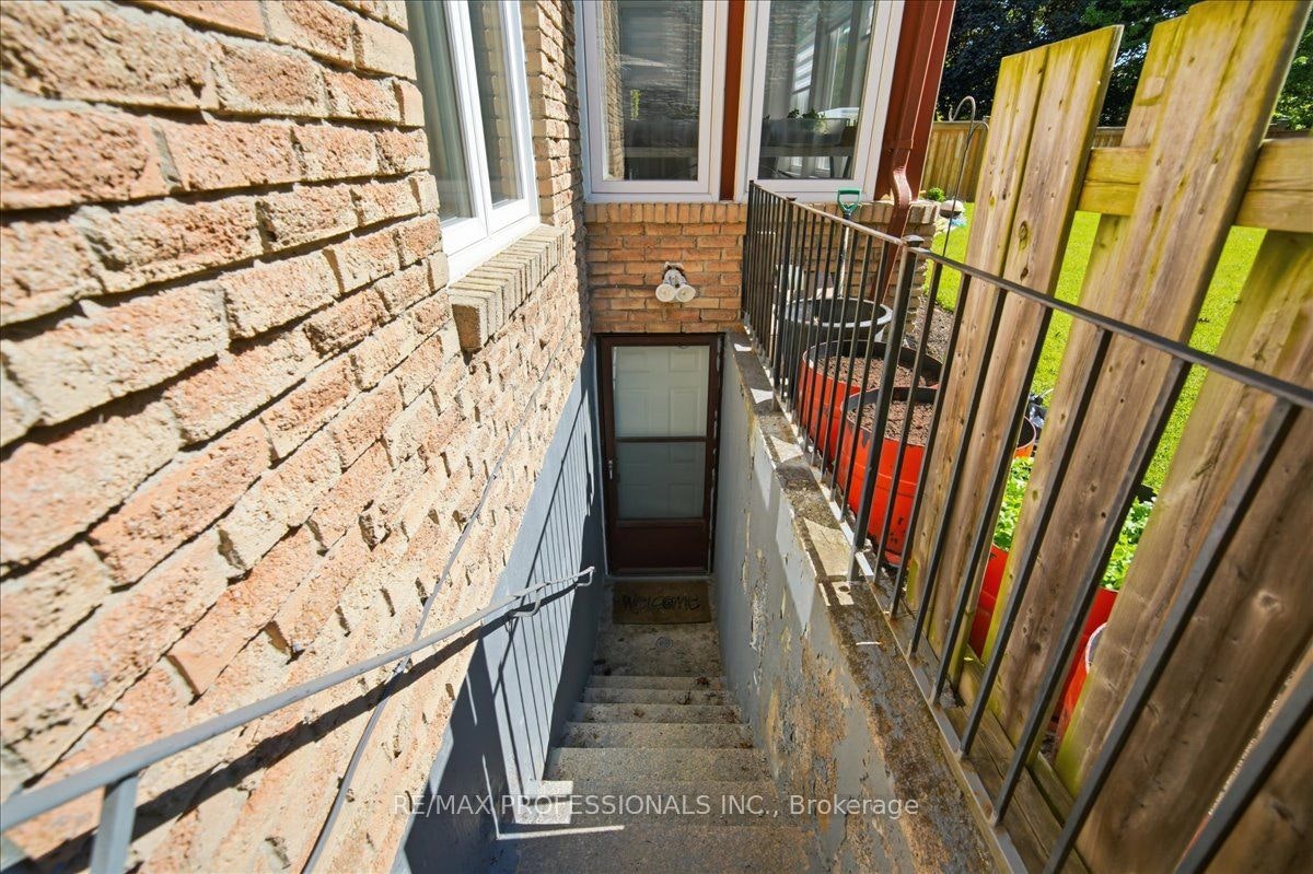 1708 Woodeden Drive, Mississauga, ON, L5H 3S5 - 10