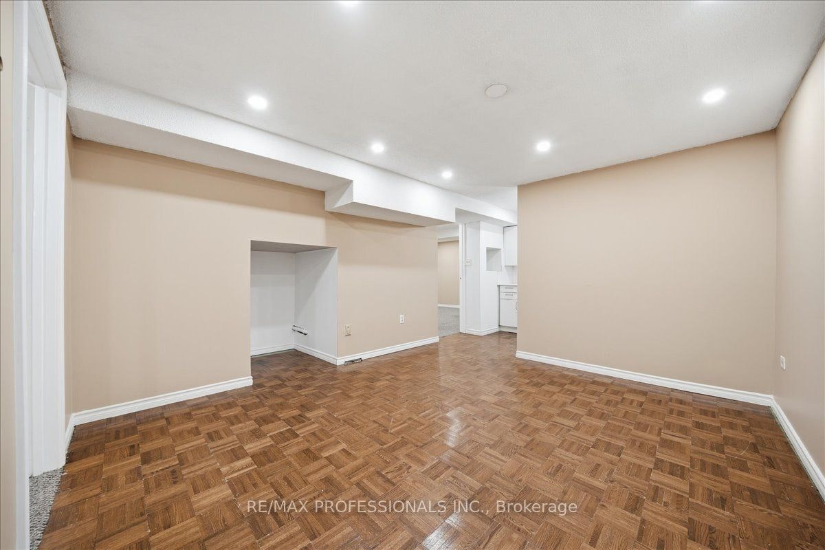 1708 Woodeden Drive, Mississauga, ON, L5H 3S5 - 26