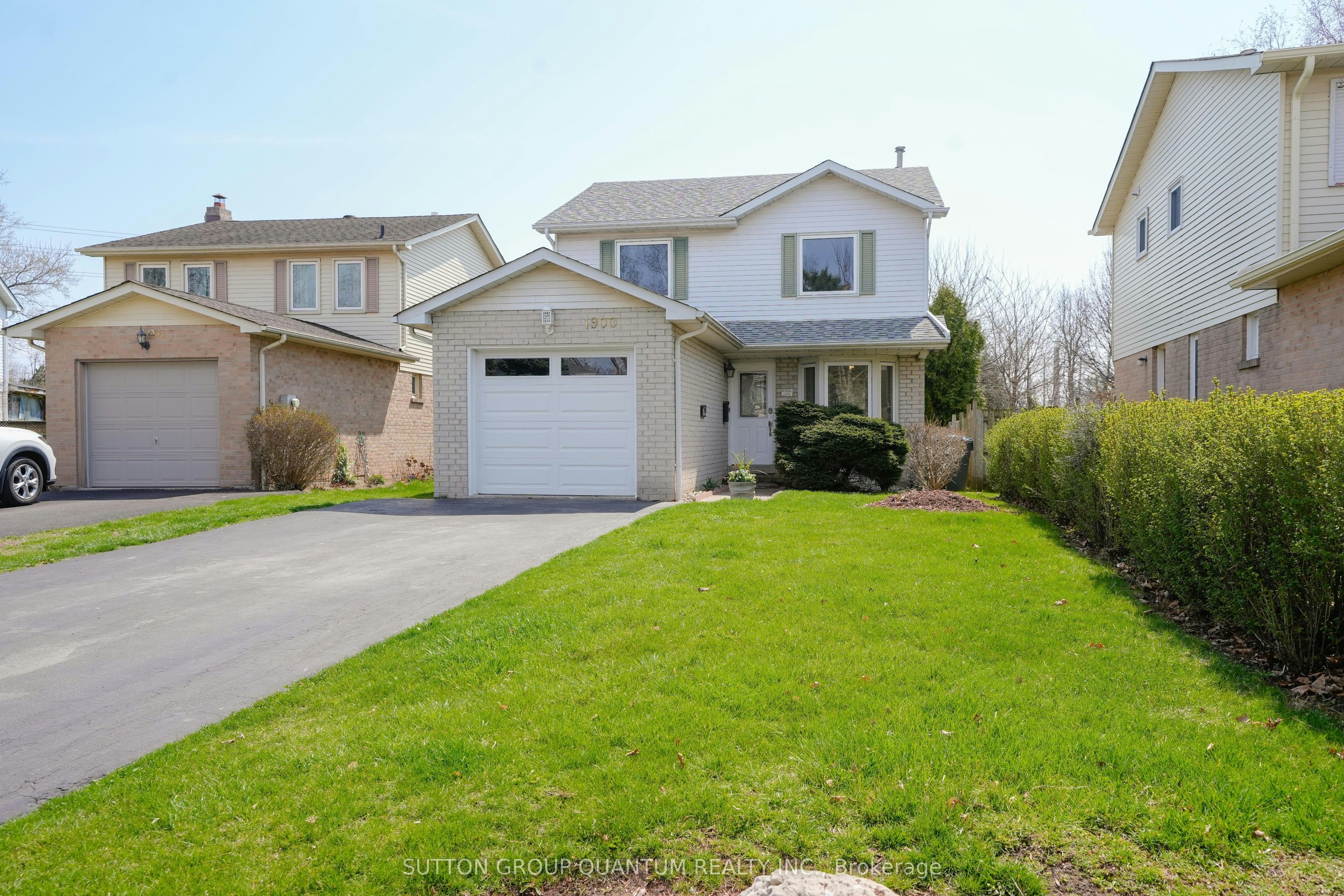 1900 Carrera Court, Mississauga, ON, L5H 3B2