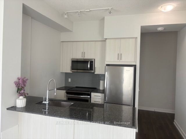 604-4085 Parkside Village Drive, Mississauga, ON, L5B 0K8 - 6