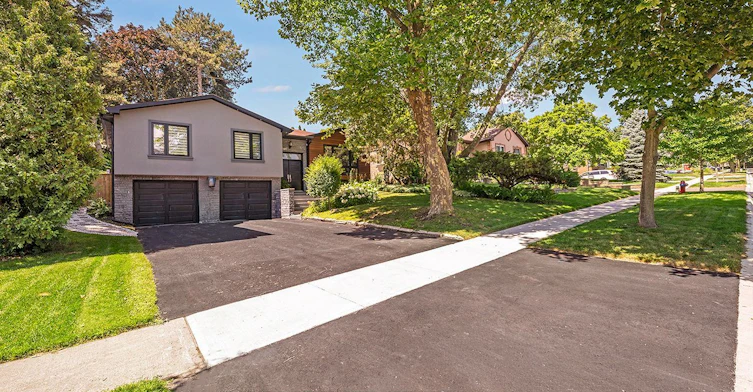 1410 Petrie Way, Mississauga, ON, L5J 1G5