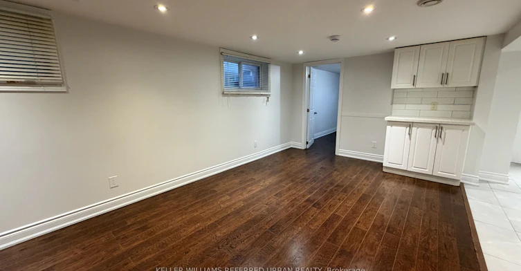 Lower-343 Ranee Avenue, Toronto, ON, M6A 1N9 - 12