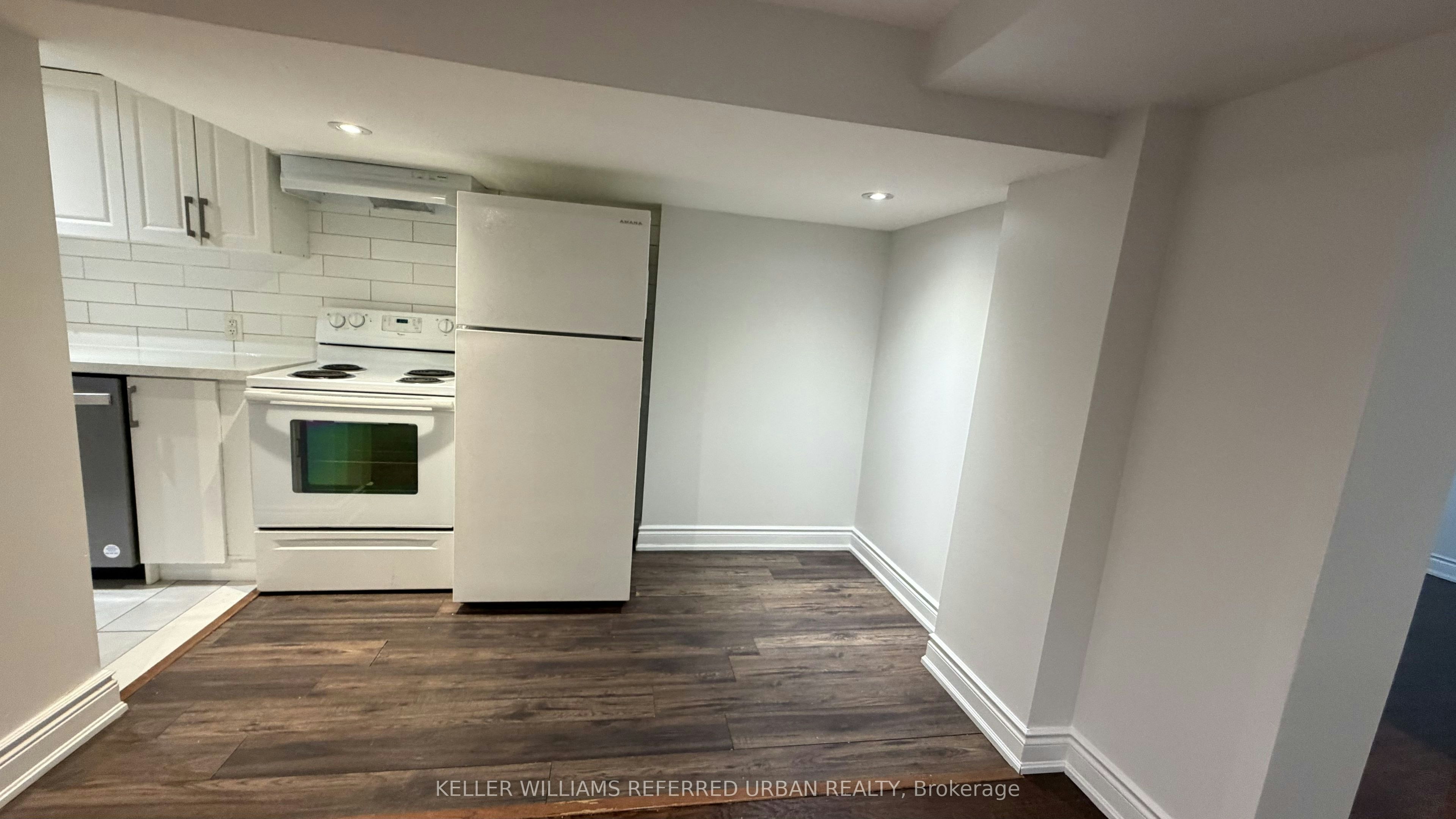 Lower-343 Ranee Avenue, Toronto, ON, M6A 1N9 - 10