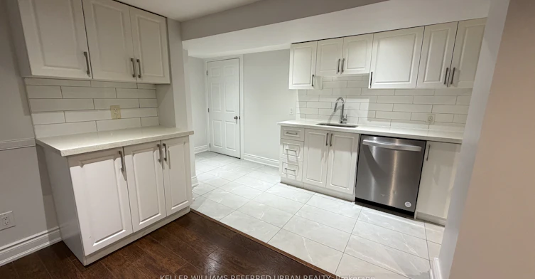 Lower-343 Ranee Avenue, Toronto, ON, M6A 1N9 - 9