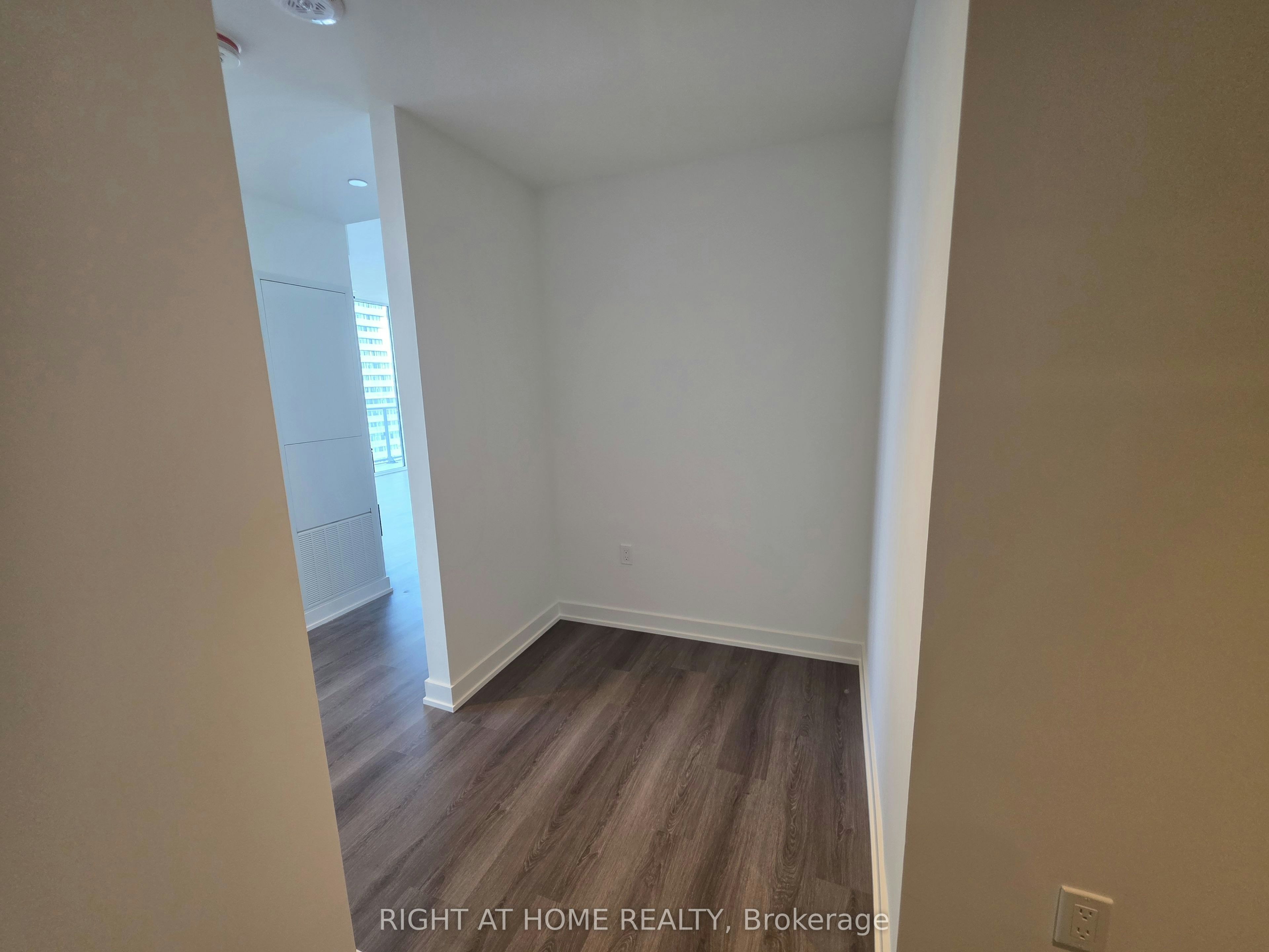 2908-448 Burnhamthorpe Road W, Mississauga, ON, L5B 0R4 - 9