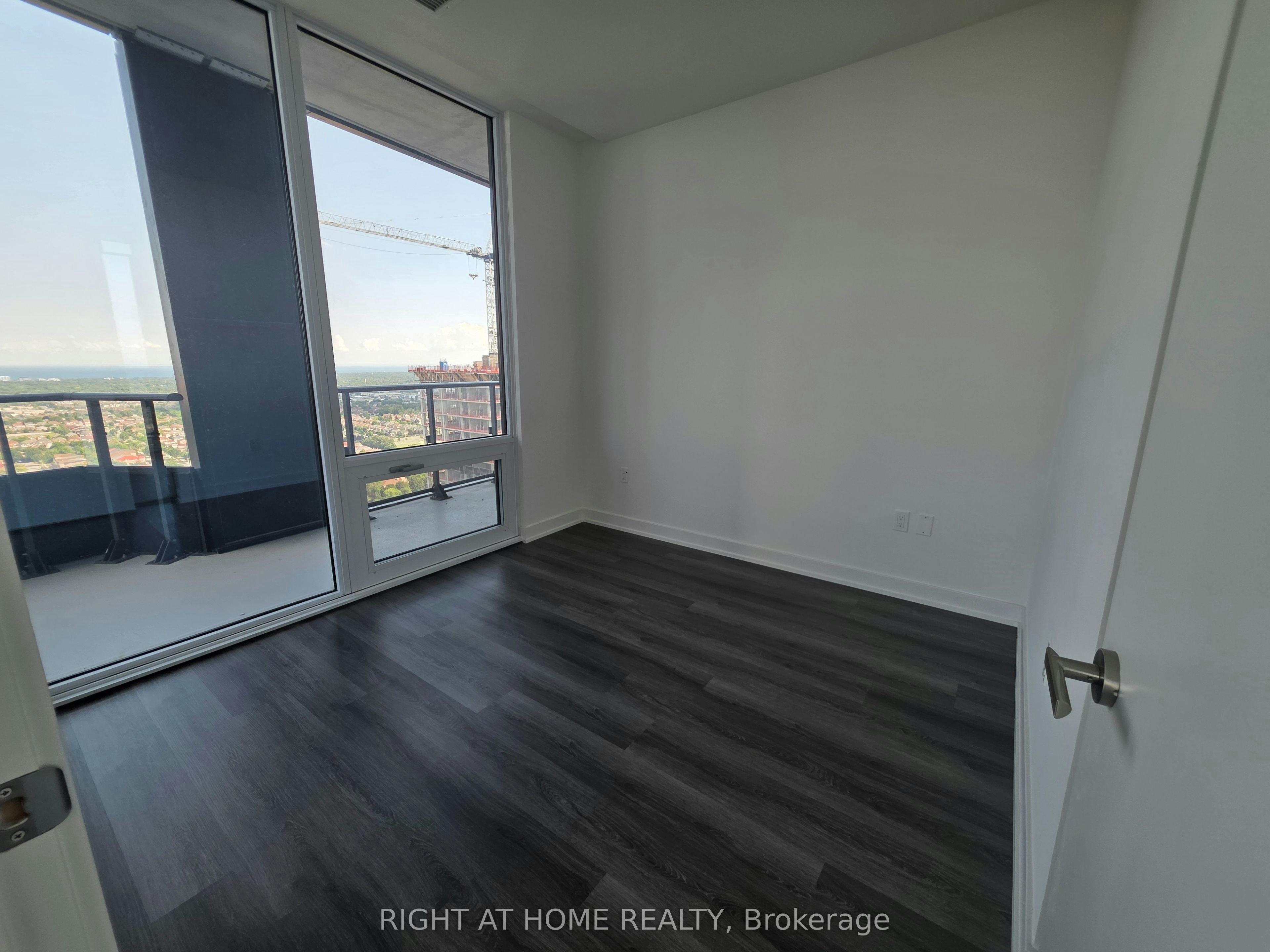 2908-448 Burnhamthorpe Road W, Mississauga, ON, L5B 0R4 - 12