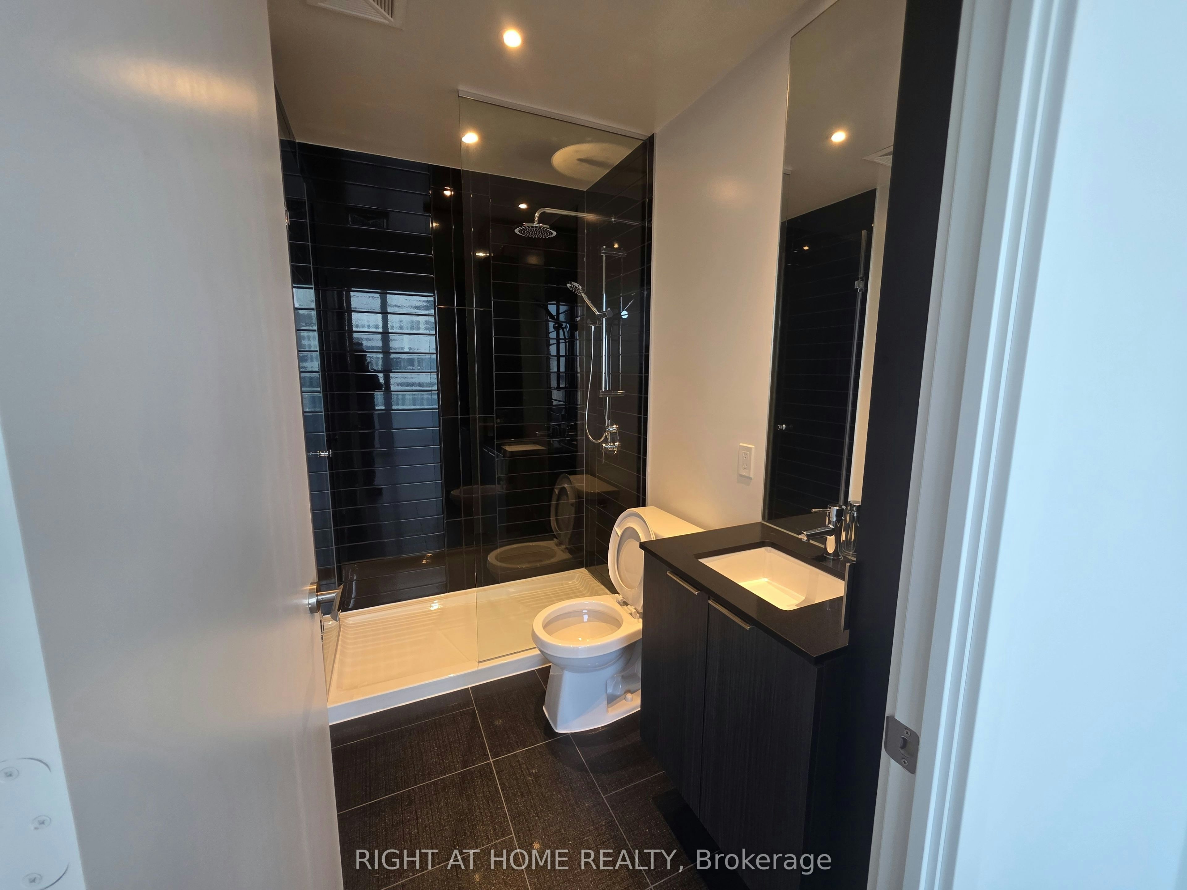 2908-448 Burnhamthorpe Road W, Mississauga, ON, L5B 0R4 - 10
