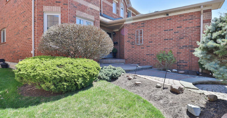 6835 Forest Park Drive, Mississauga, ON, L5N 6X5 - 2