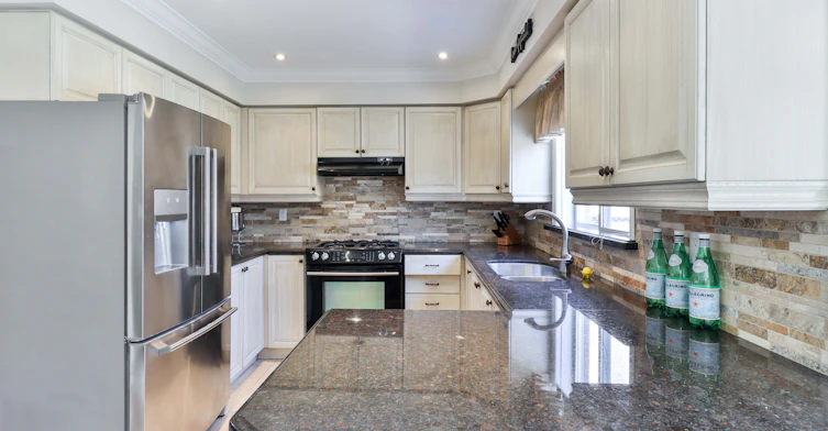 6835 Forest Park Drive, Mississauga, ON, L5N 6X5 - 10