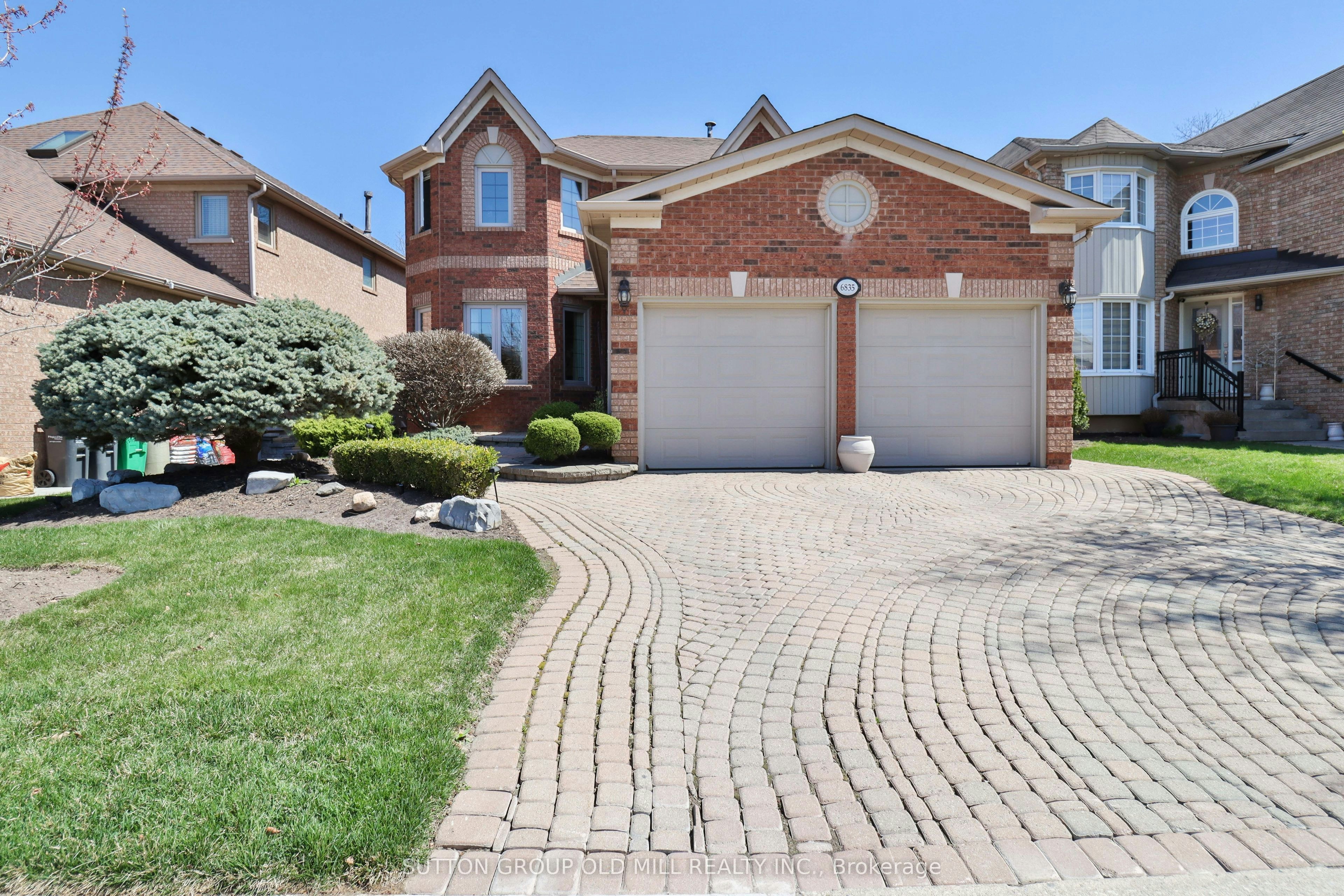 6835 Forest Park Drive, Mississauga, ON, L5N 6X5