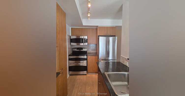 713-1040 The Queensway Avenue, Toronto, ON, M8Z 0A7 - 2