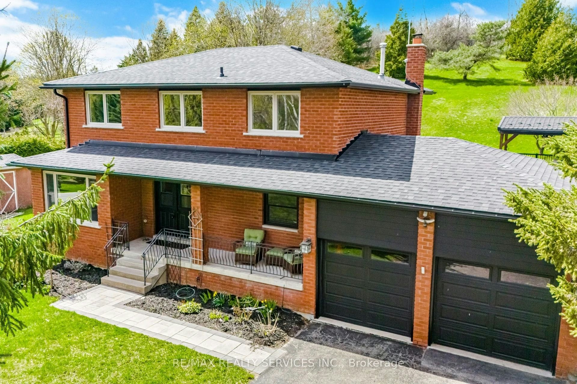 38 Marilyn Street, Caledon, ON, L7C 1H5