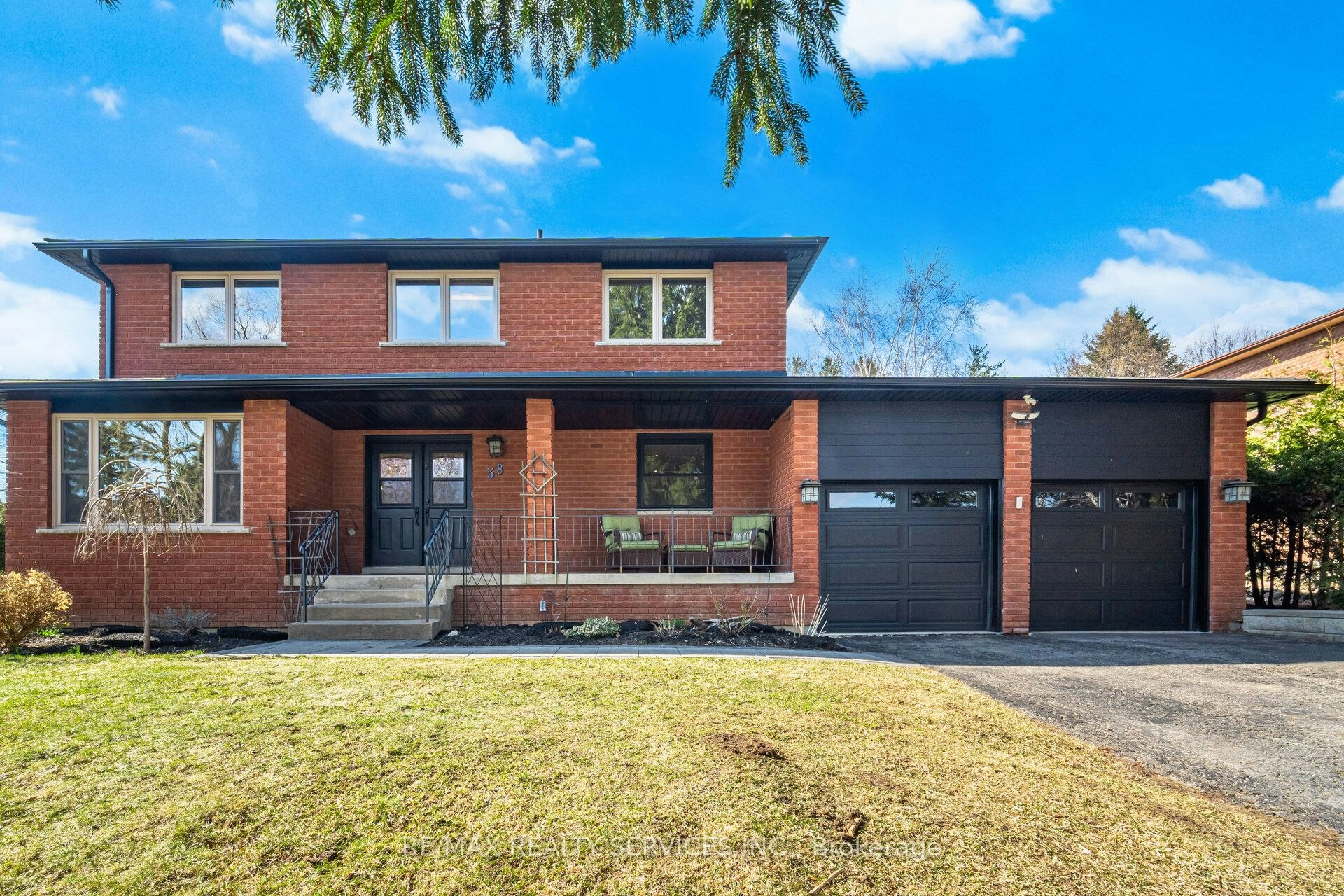 38 Marilyn Street, Caledon, ON, L7C 1H5