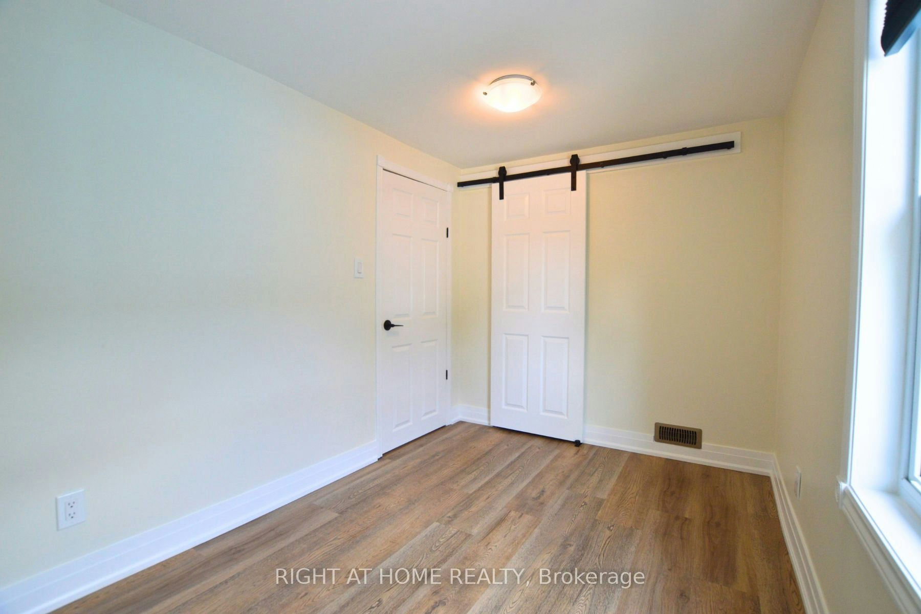 62 Charles Street, Milton, ON, L9T 2G7 - 24