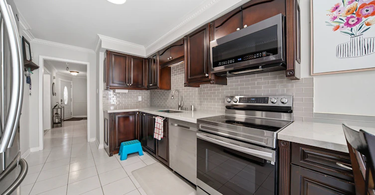497 Luzon Crescent, Mississauga, ON, L5B 3W9 - 8