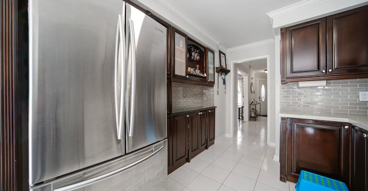 497 Luzon Crescent, Mississauga, ON, L5B 3W9 - 9