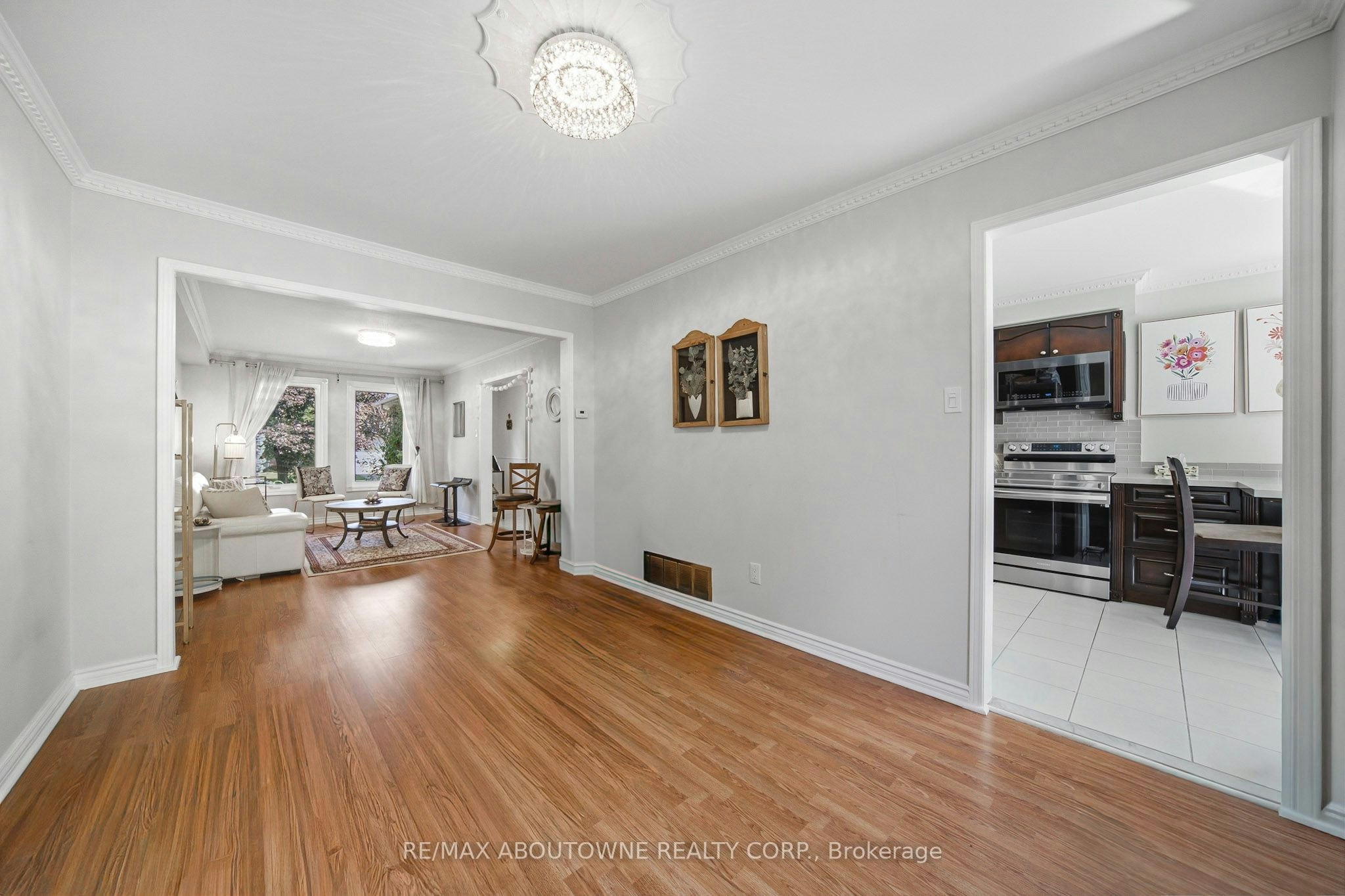 497 Luzon Crescent, Mississauga, ON, L5B 3W9 - 7