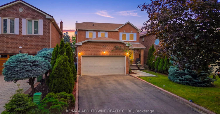 497 Luzon Crescent, Mississauga, ON, L5B 3W9