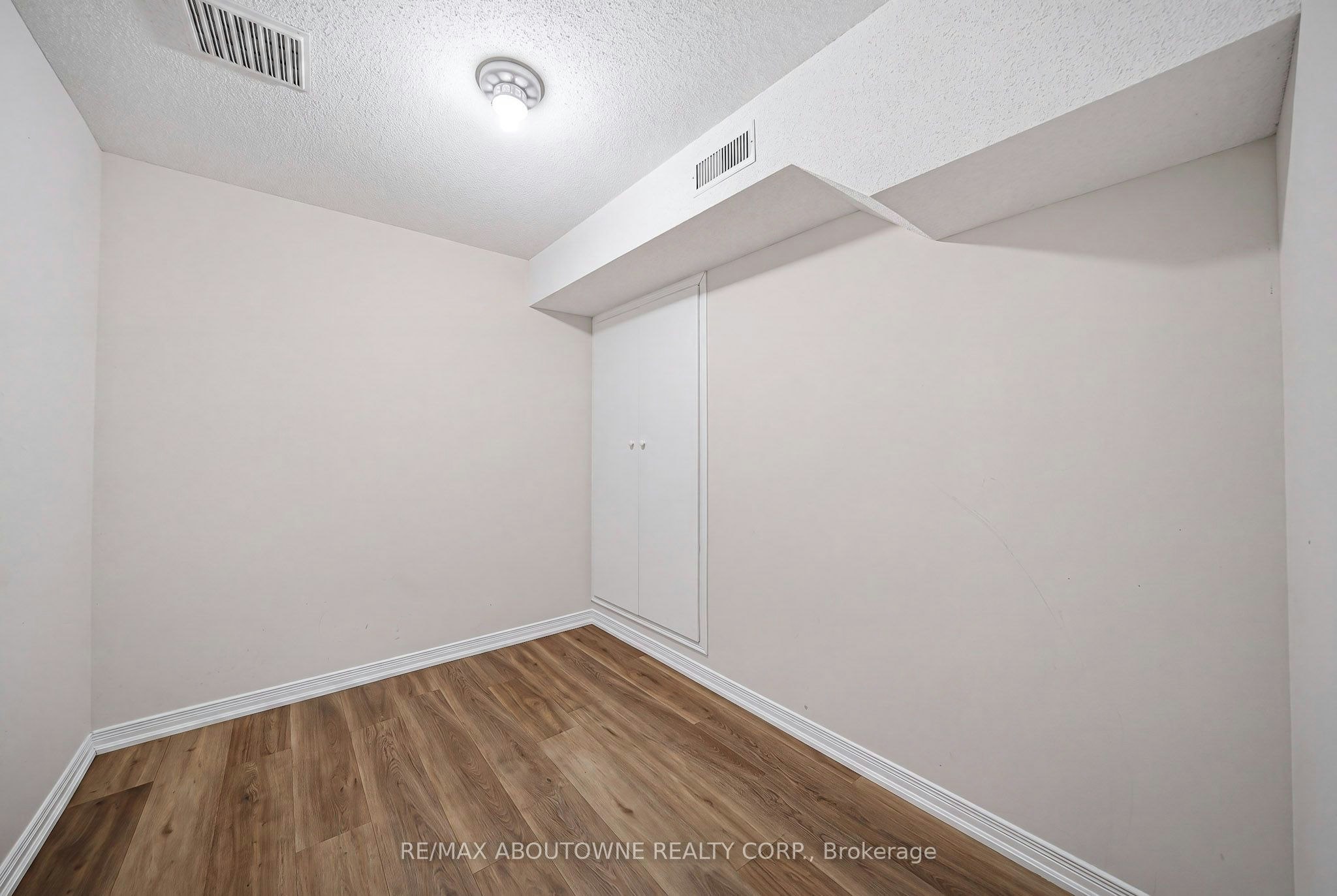 497 Luzon Crescent, Mississauga, ON, L5B 3W9 - 26