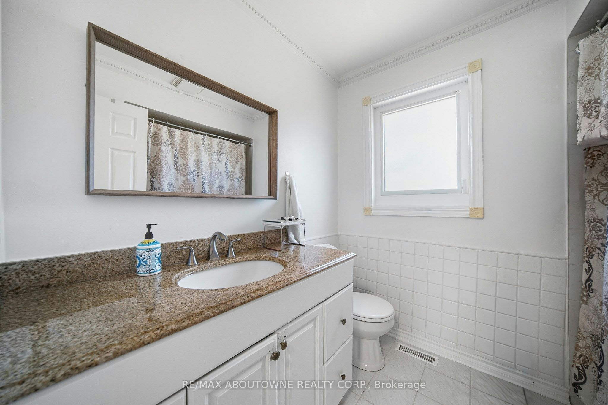 497 Luzon Crescent, Mississauga, ON, L5B 3W9 - 18