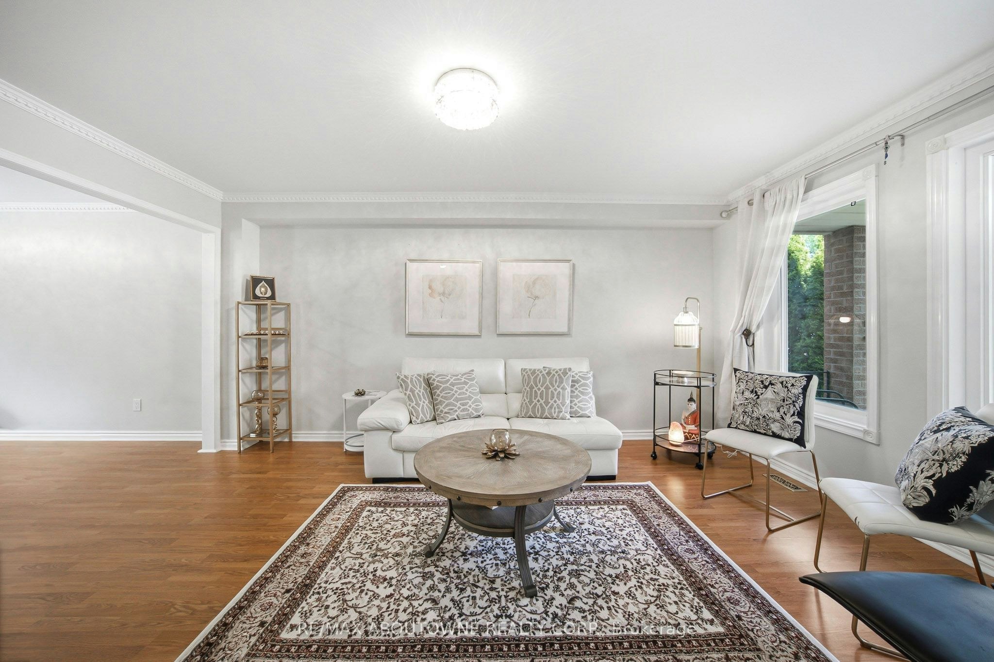 497 Luzon Crescent, Mississauga, ON, L5B 3W9 - 5