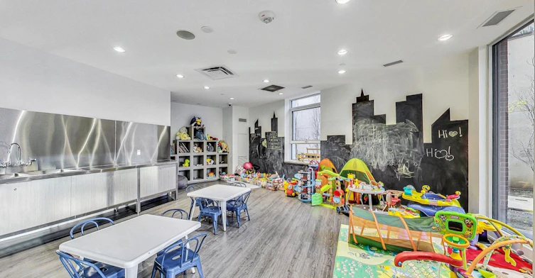 1005-10 Parklawn Road, Toronto, ON, M8Y 3H8 - 16