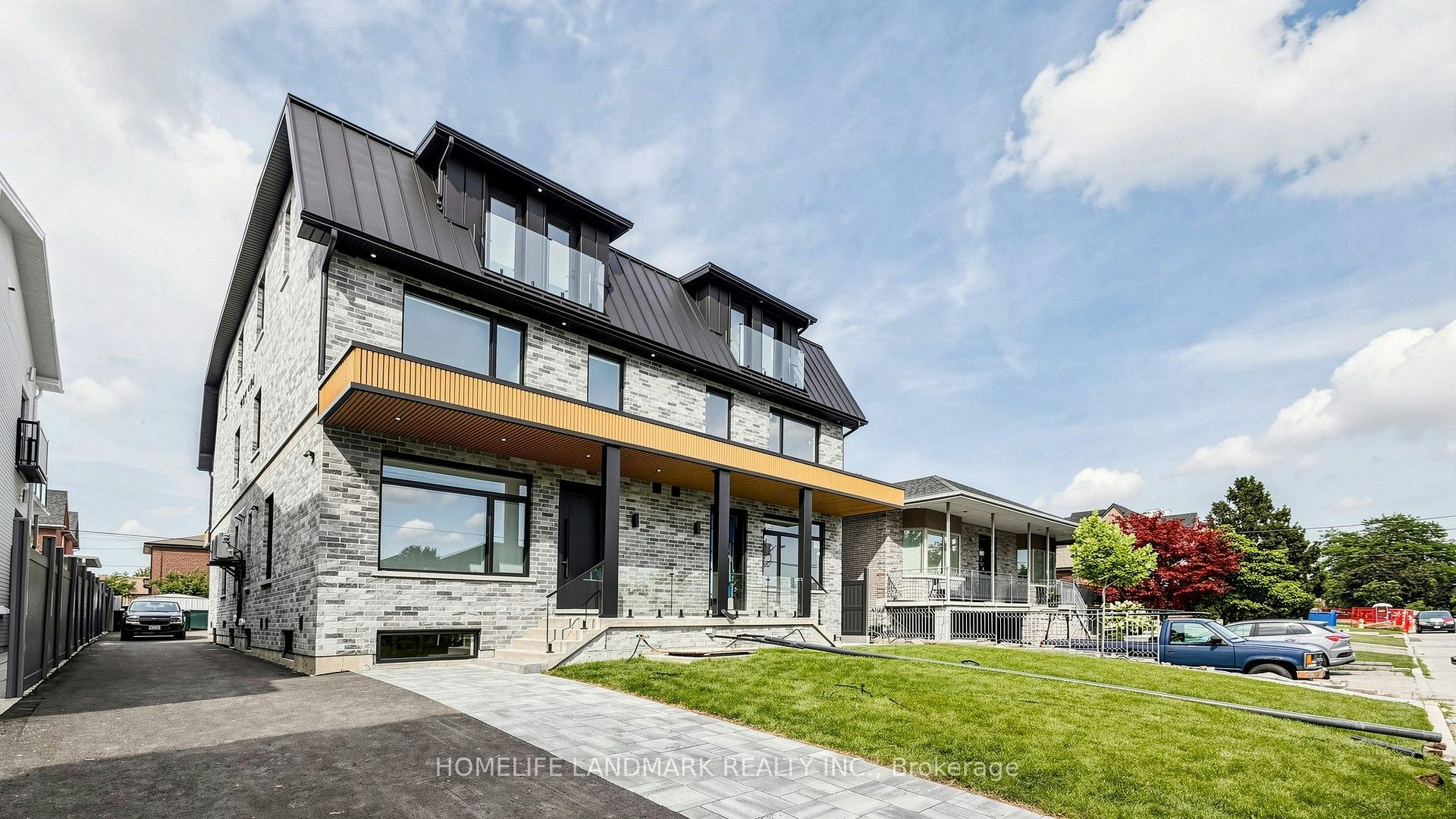Unit B-750 Glengrove Avenue W, Toronto, ON, M6B 2J6 - 2