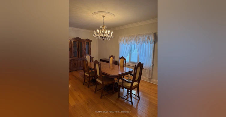 10 Norris Place, Toronto, ON, M9M 1K6 - 9