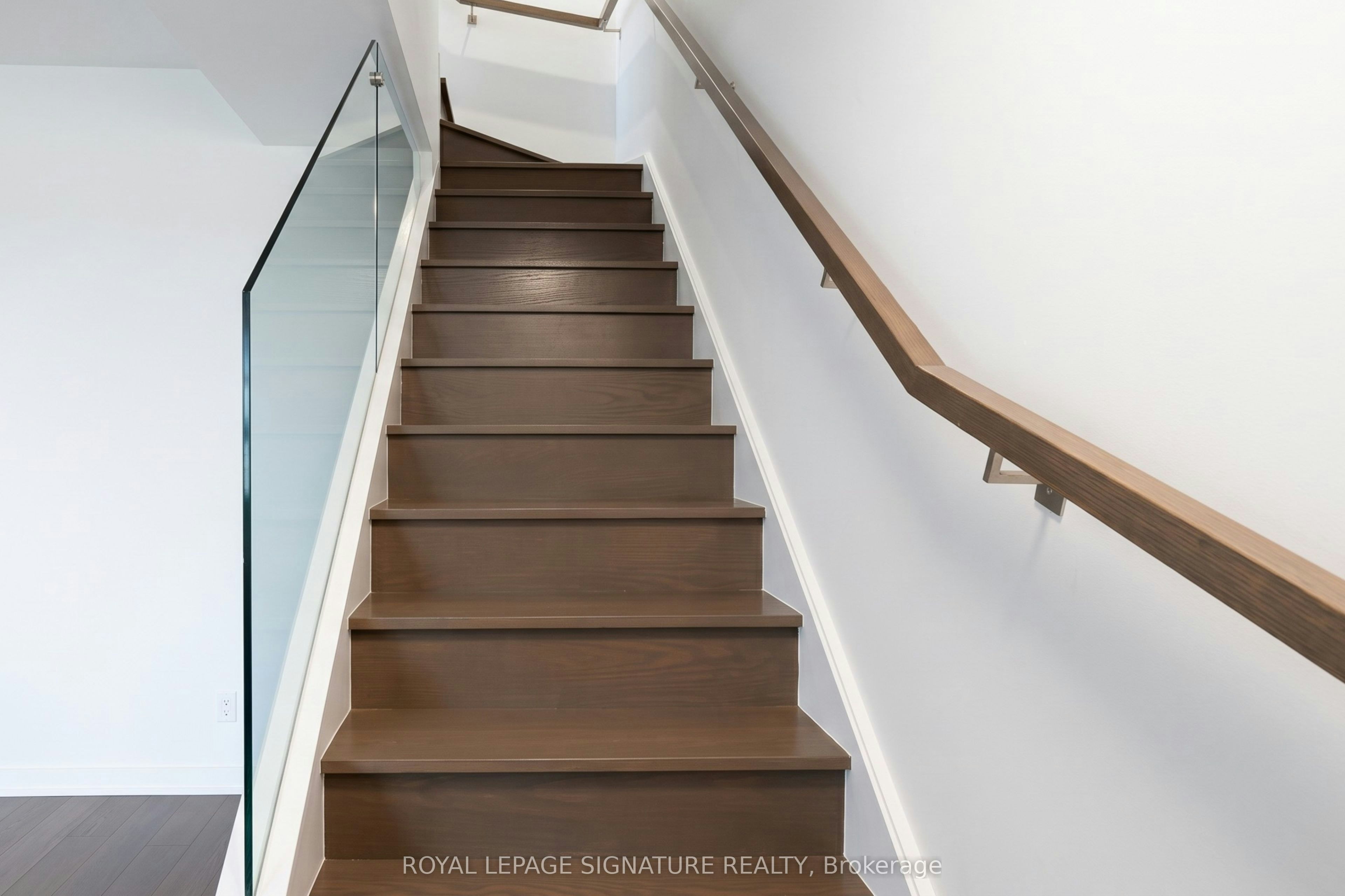 104 (TH4)-448 Burnhamthorpe Road W, Mississauga, ON, L5B 0R4 - 7
