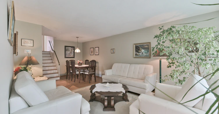 1728 Pickmere Court, Mississauga, ON, L4X 1Z4 - 4
