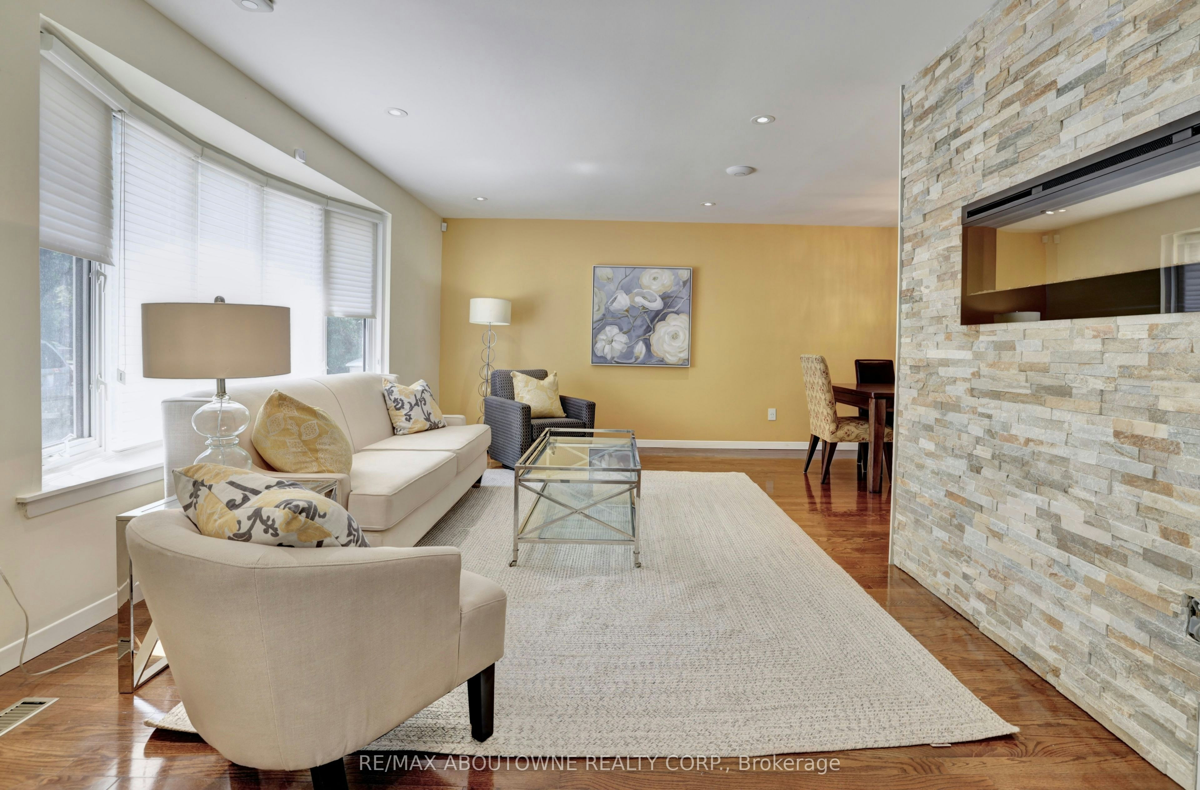 497 Anthony Drive, Oakville, ON, L6J 2K6 - 6