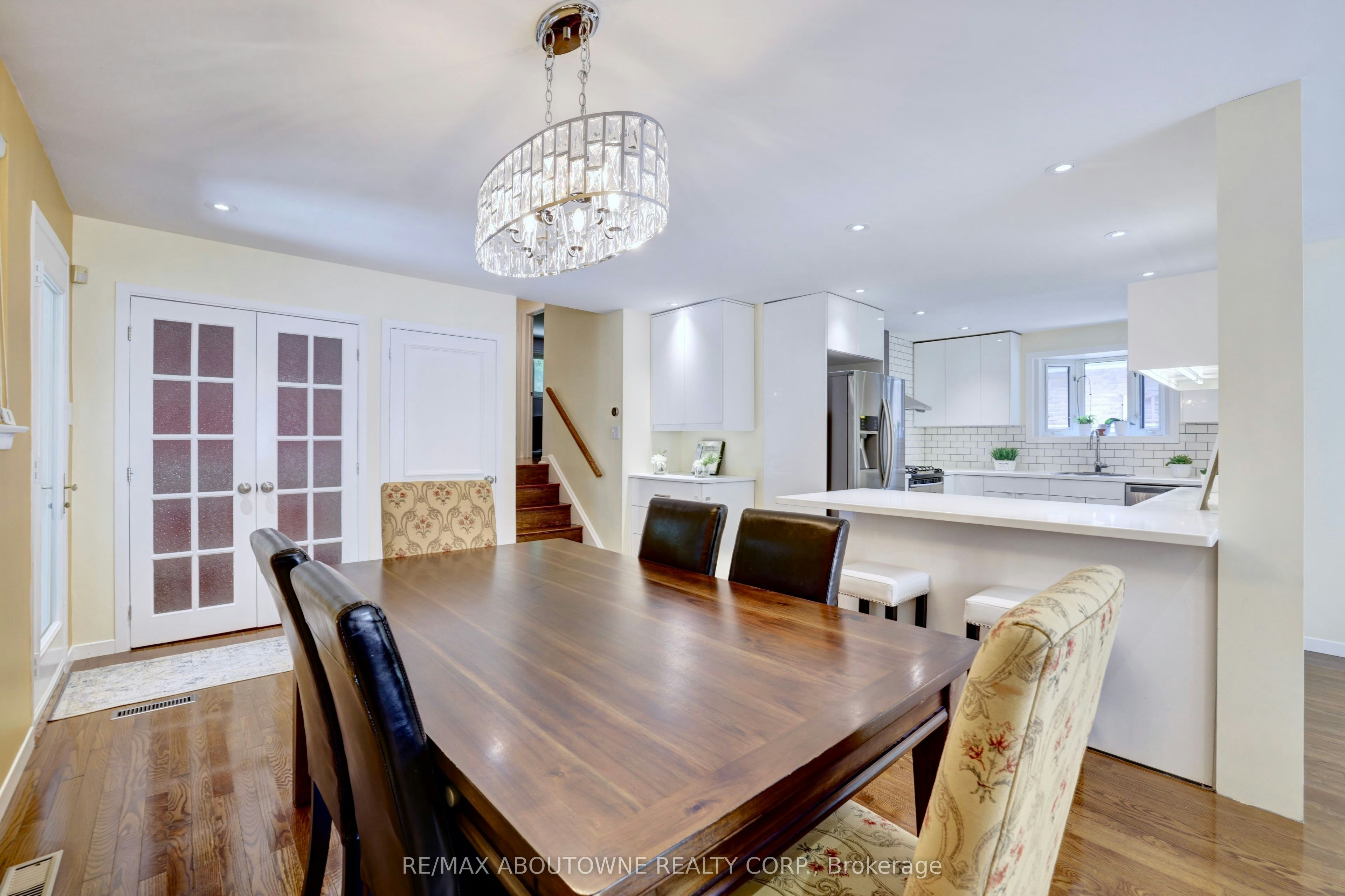 497 Anthony Drive, Oakville, ON, L6J 2K6 - 9