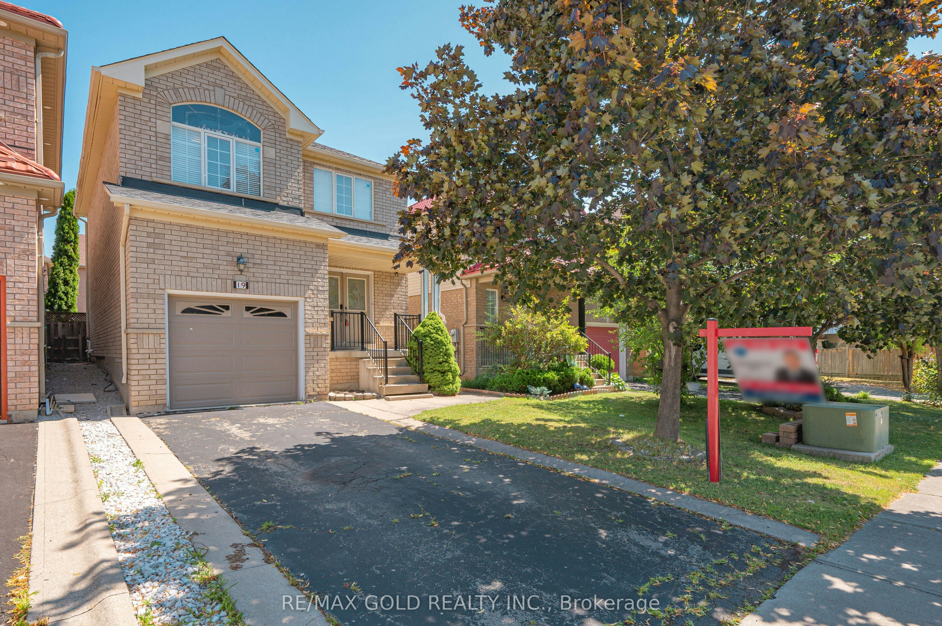 19 Florence Drive, Brampton, ON, L7A 2M4