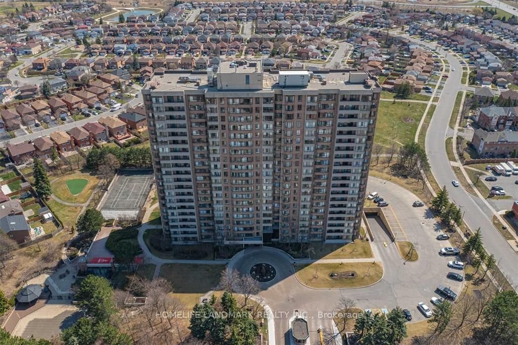 707-100 County Court Boulevard, Brampton, ON, L6W 3X1