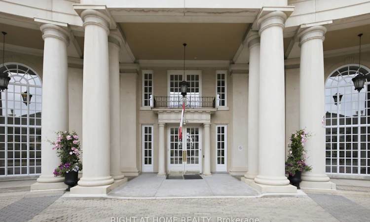 312-2285 Lake Shore Boulevard W