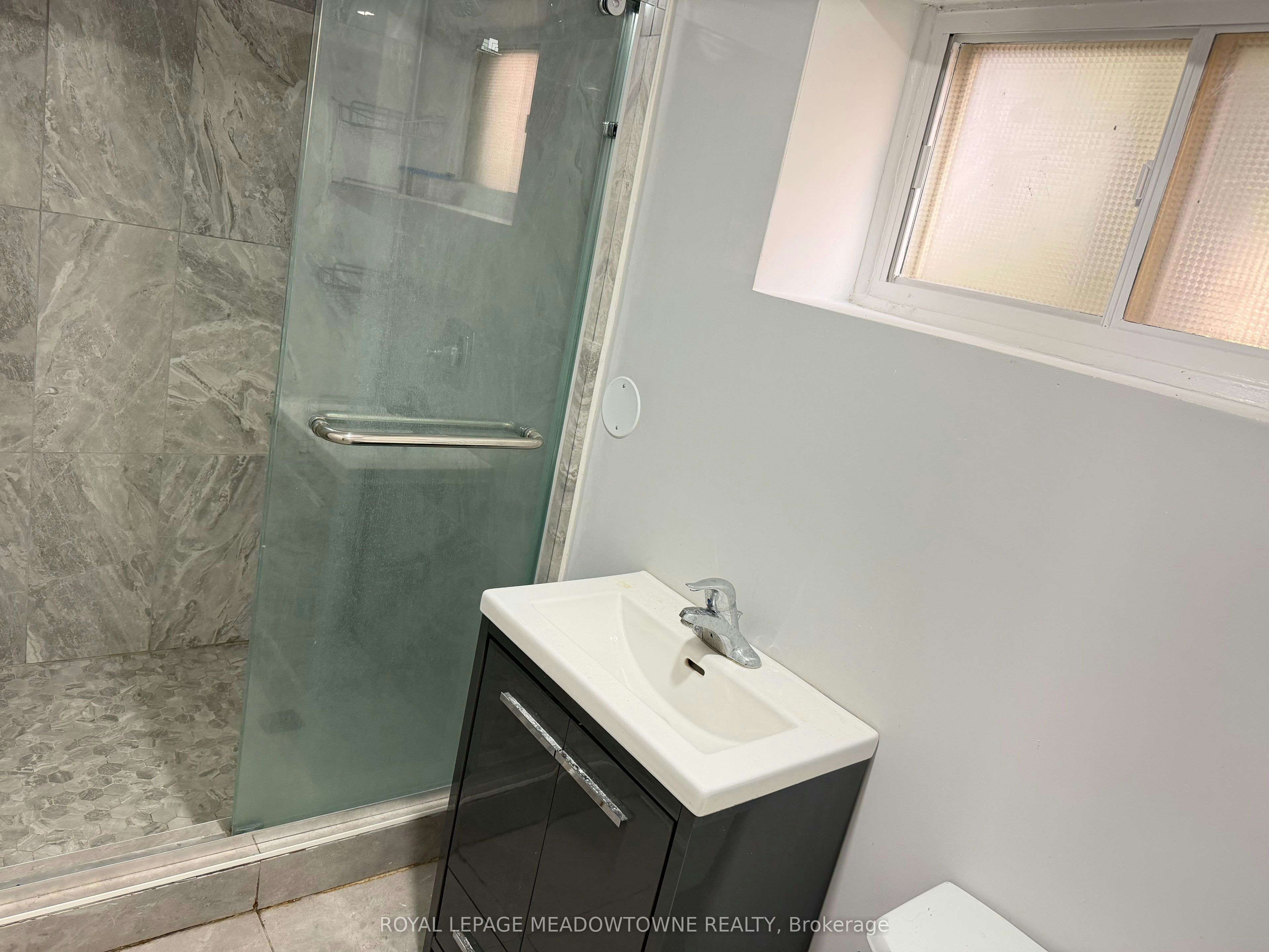 BASEMENT-4 Keats Avenue, Halton Hills, ON, L7G 1T4 - 7