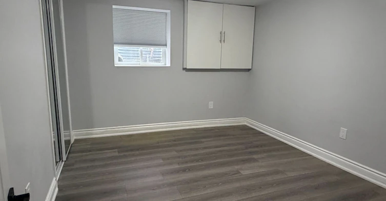 BASEMENT-4 Keats Avenue, Halton Hills, ON, L7G 1T4 - 5