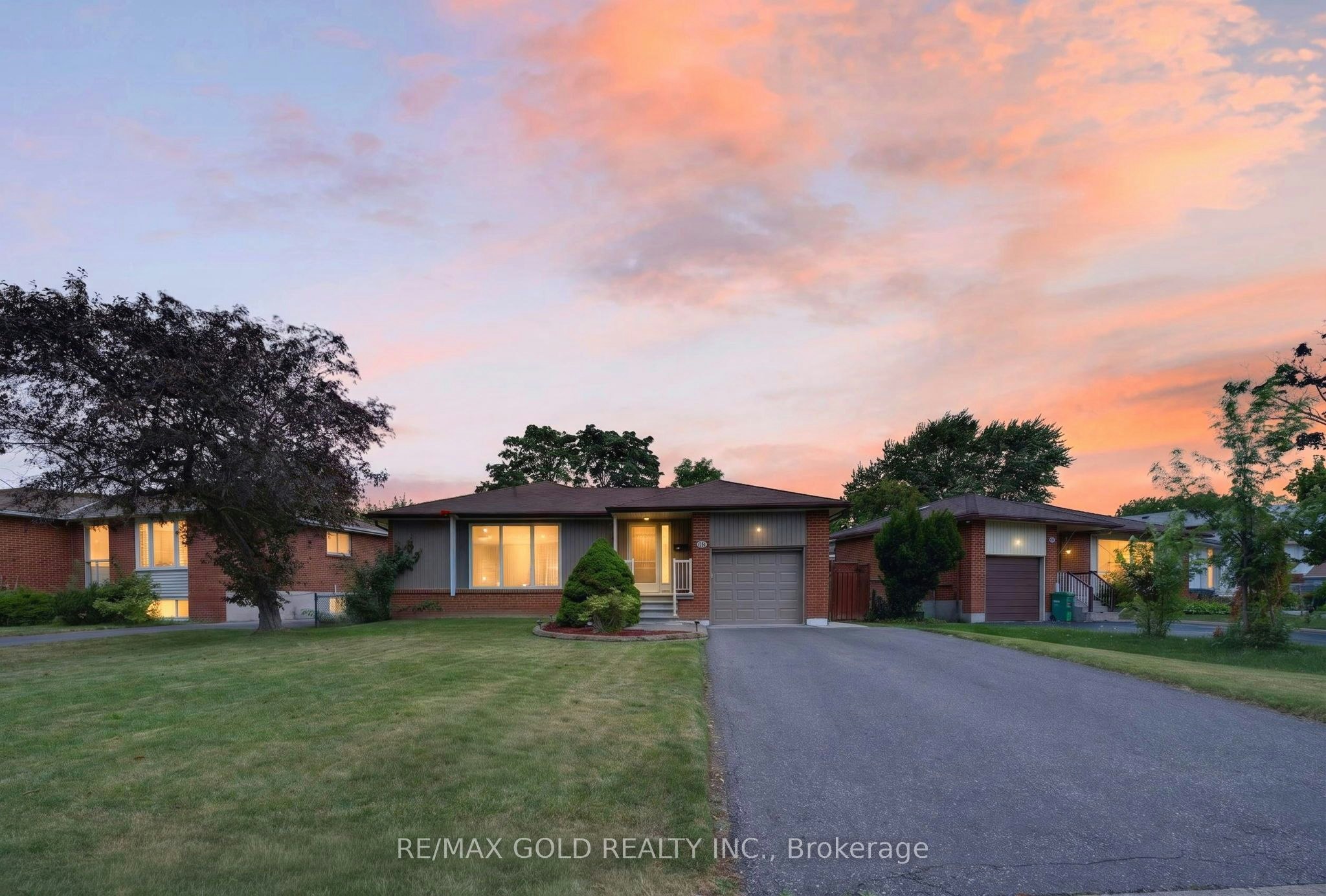 26 Deerfield Crescent, Brampton, ON, L6T 1K7