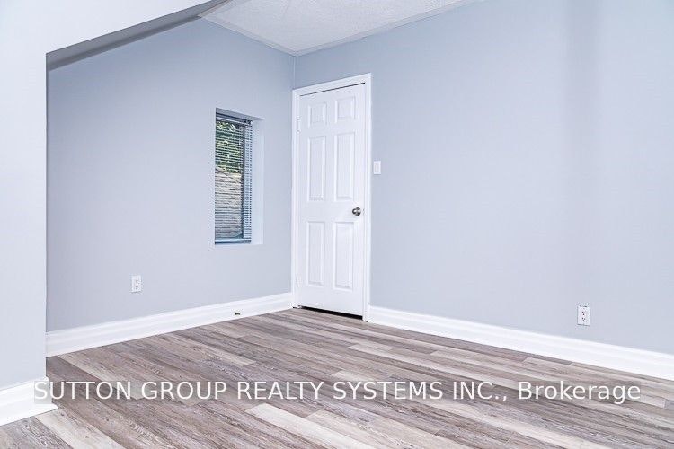 27 Indian Grove, Toronto, ON, M6R 2Y1 - 17