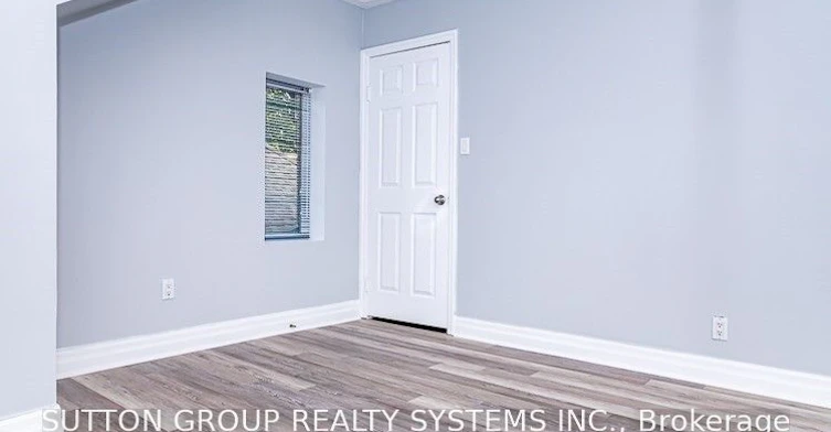 27 Indian Grove, Toronto, ON, M6R 2Y1 - 17