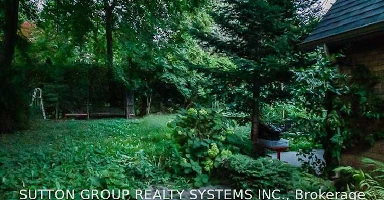 27 Indian Grove, Toronto, ON, M6R 2Y1 - 30