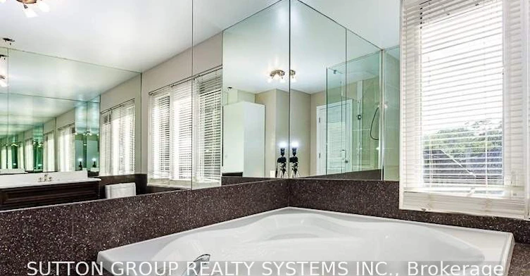 27 Indian Grove, Toronto, ON, M6R 2Y1 - 27